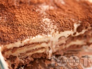 Лесна и бърза шоколадова бисквитена торта с банани, орехи, ванилия и какао (без печене)